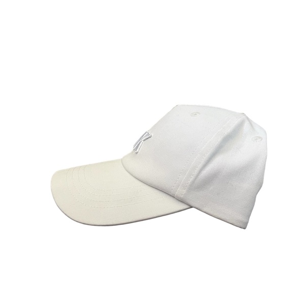 Michael Kors Whit Hat - Picture 4 of 5